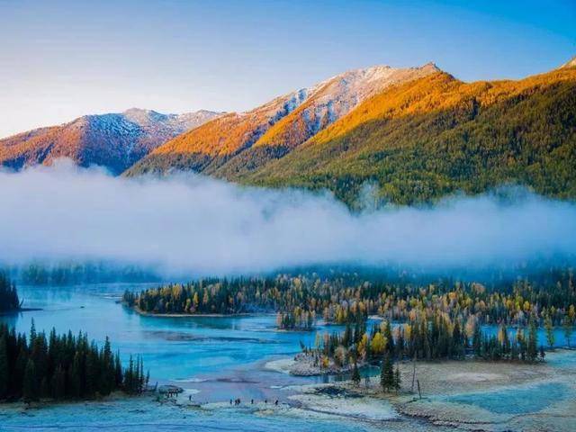 新疆，播音稿里的美丽富饶之地