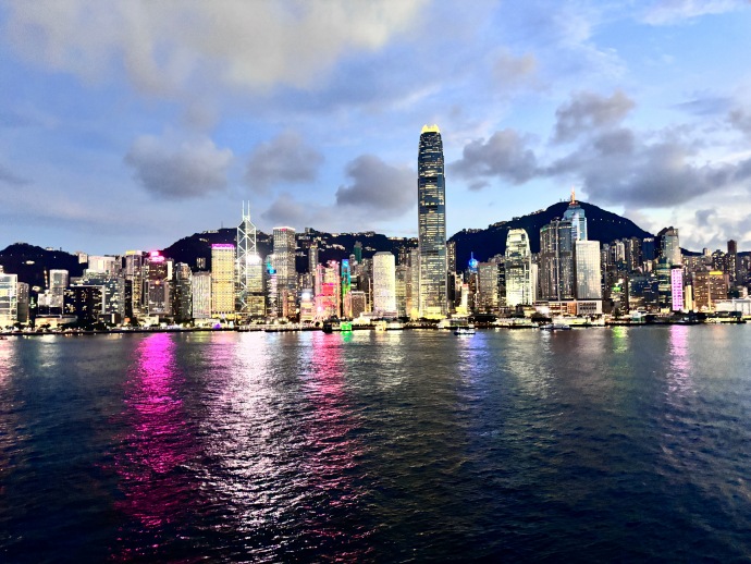 香港初学者攻略，轻松解锁特色任务与技能